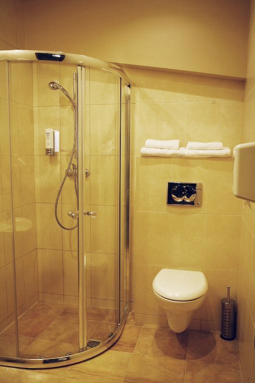 Hotel Zorza Namyslow Phòng bức ảnh