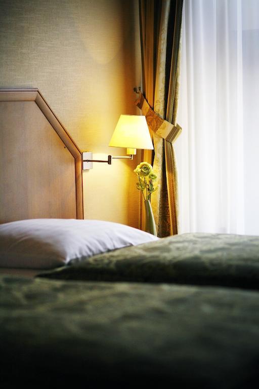 Hotel Zorza Namyslow Phòng bức ảnh